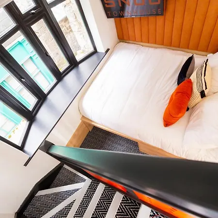 The Snug Townhouse Hotel 3*