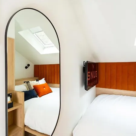 Hotel The Snug Townhouse 3*